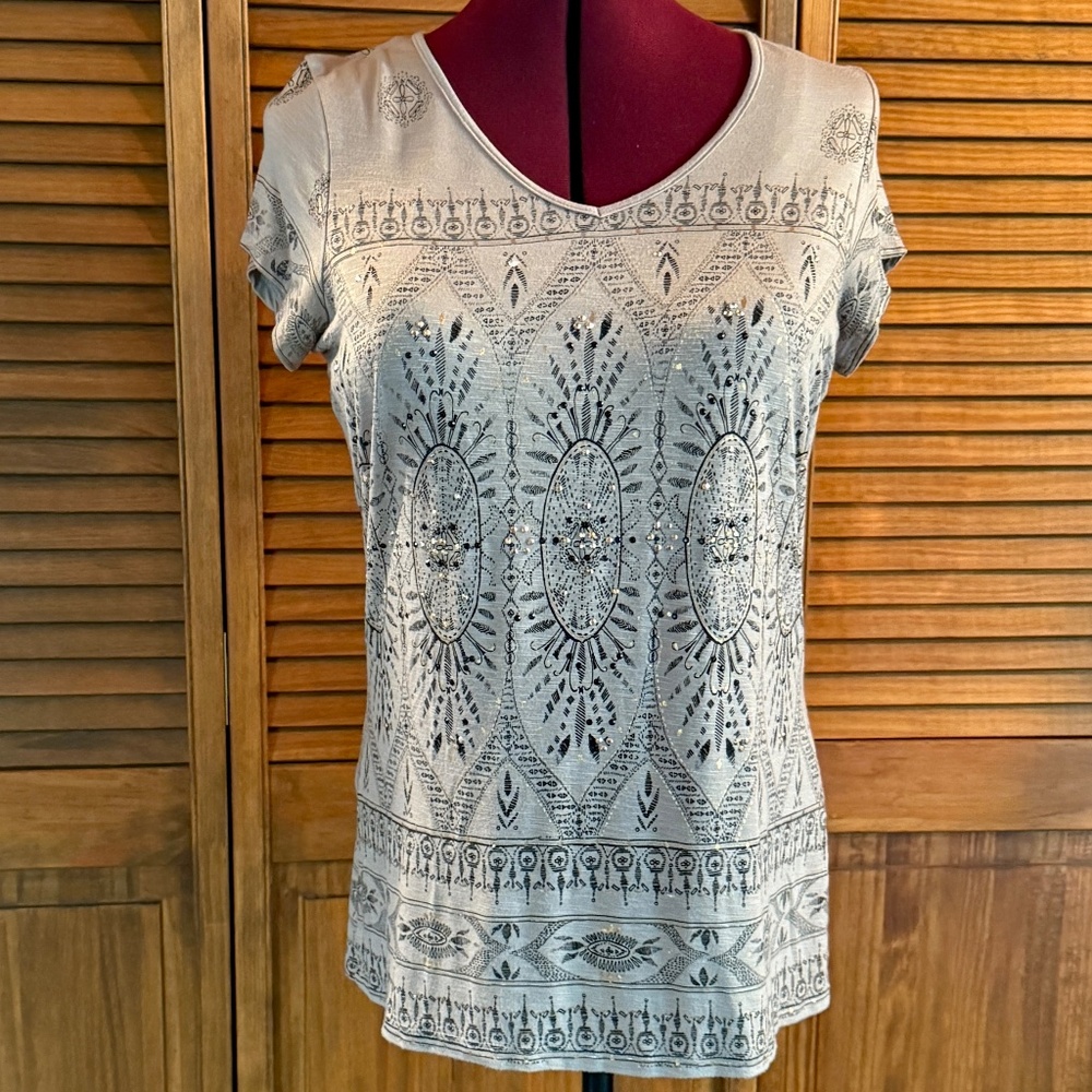NURTURE Tan Beaded Sparkles Pullover Top Size Large